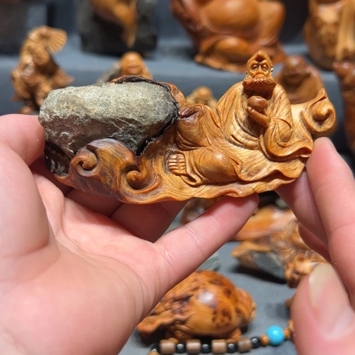 战***士柏木（崖柏）点点关注