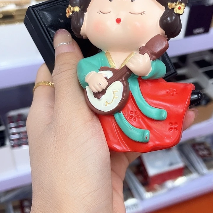 瓷片杨树林大白饼子陶瓷娃娃