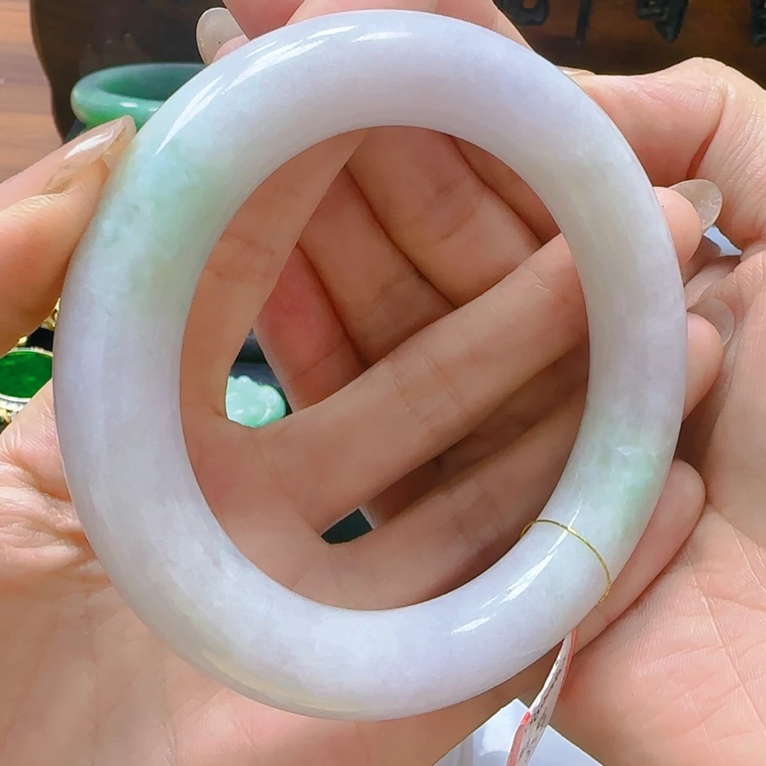 翡翠手镯未镶嵌翡翠的880