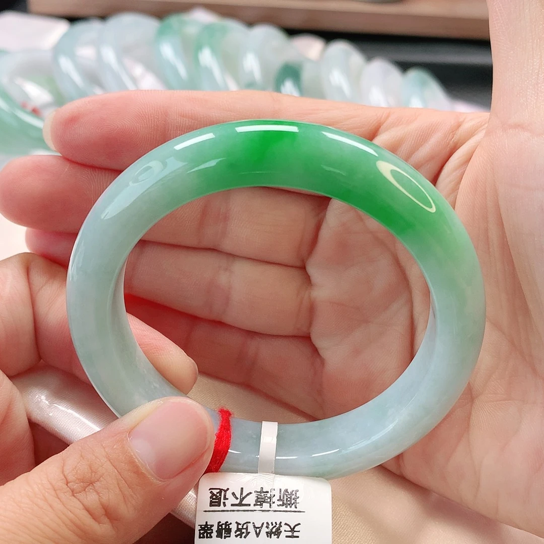 翡翠未镶嵌手镯56正