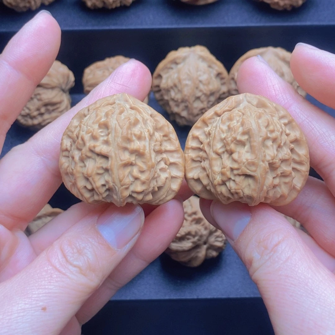 把件文玩核桃白狮子