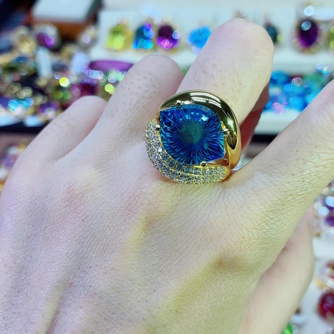 银S925镶嵌托帕石戒指