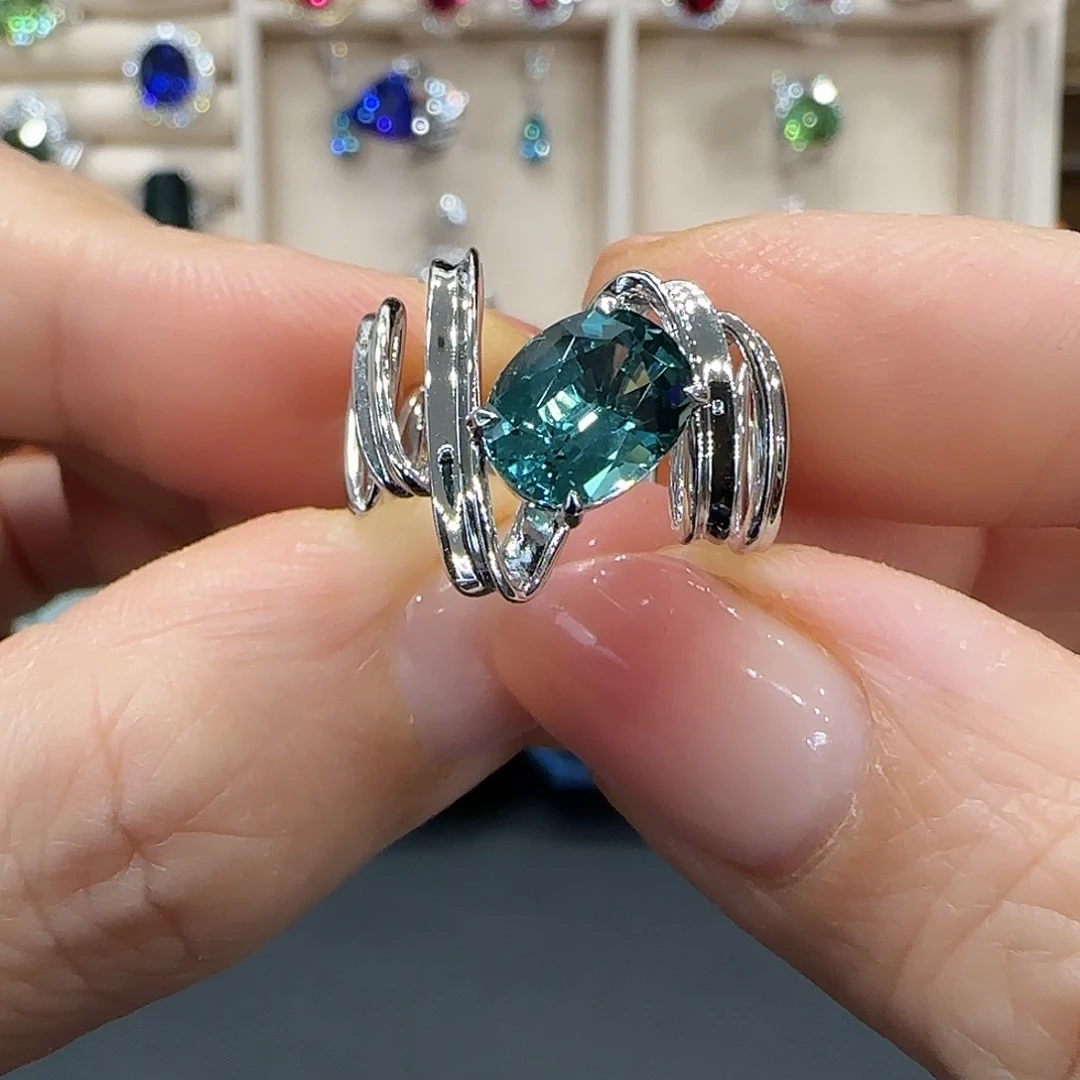 18K金镶嵌戒指碧玺2.32ct