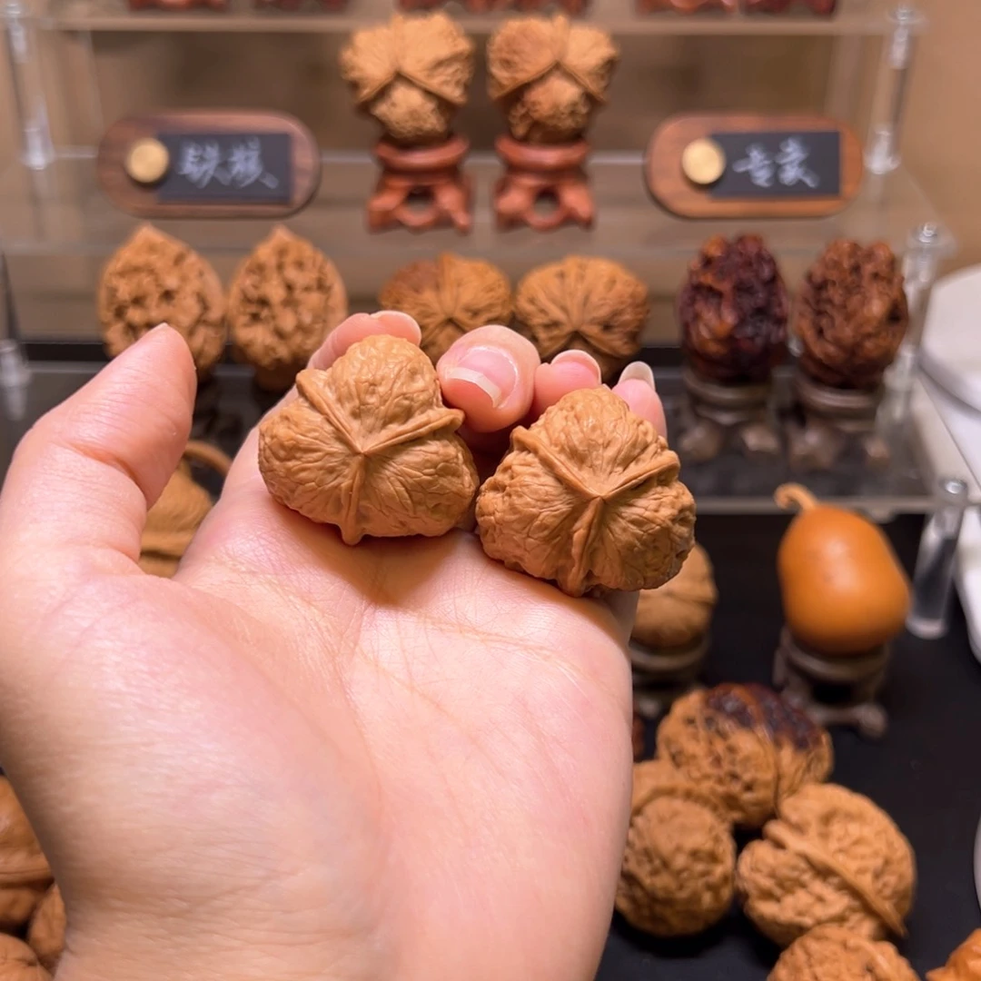 桃核吊坠哈*.13 花开富贵