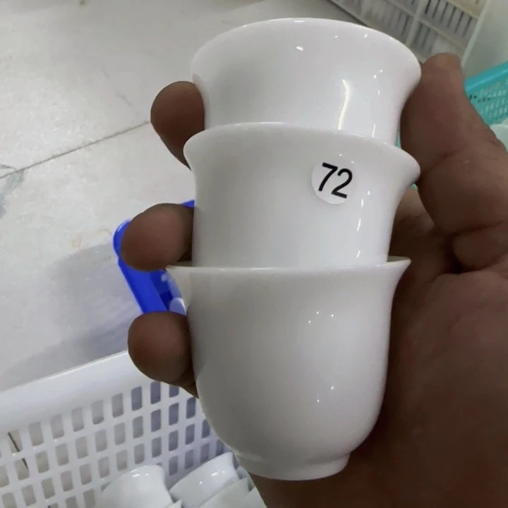 微瑕冰种铃铛杯三个一组65毫升72号
