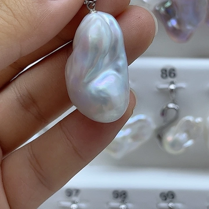 颈饰未镶嵌淡水珍珠