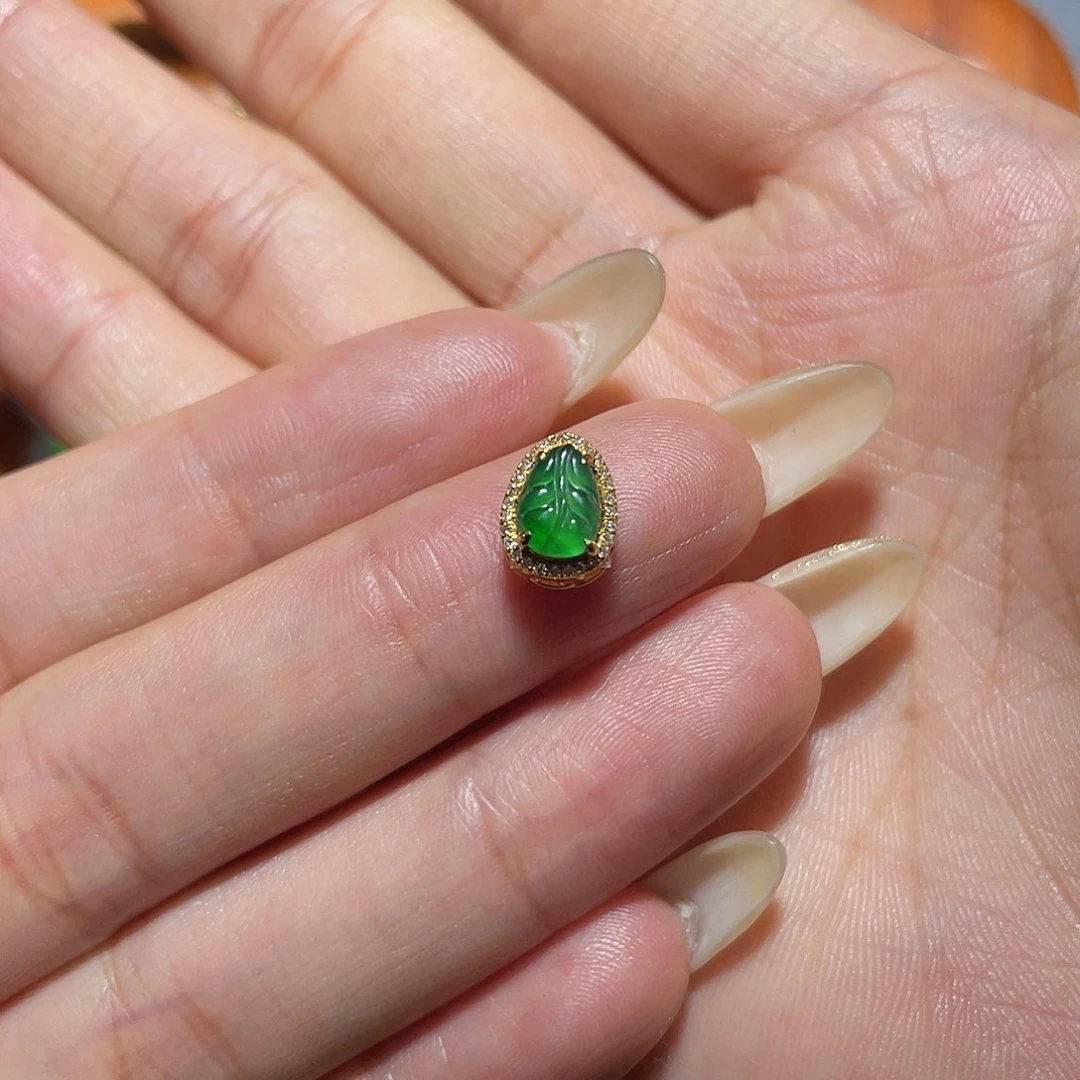 翡翠18K金镶嵌吊坠(不含链)