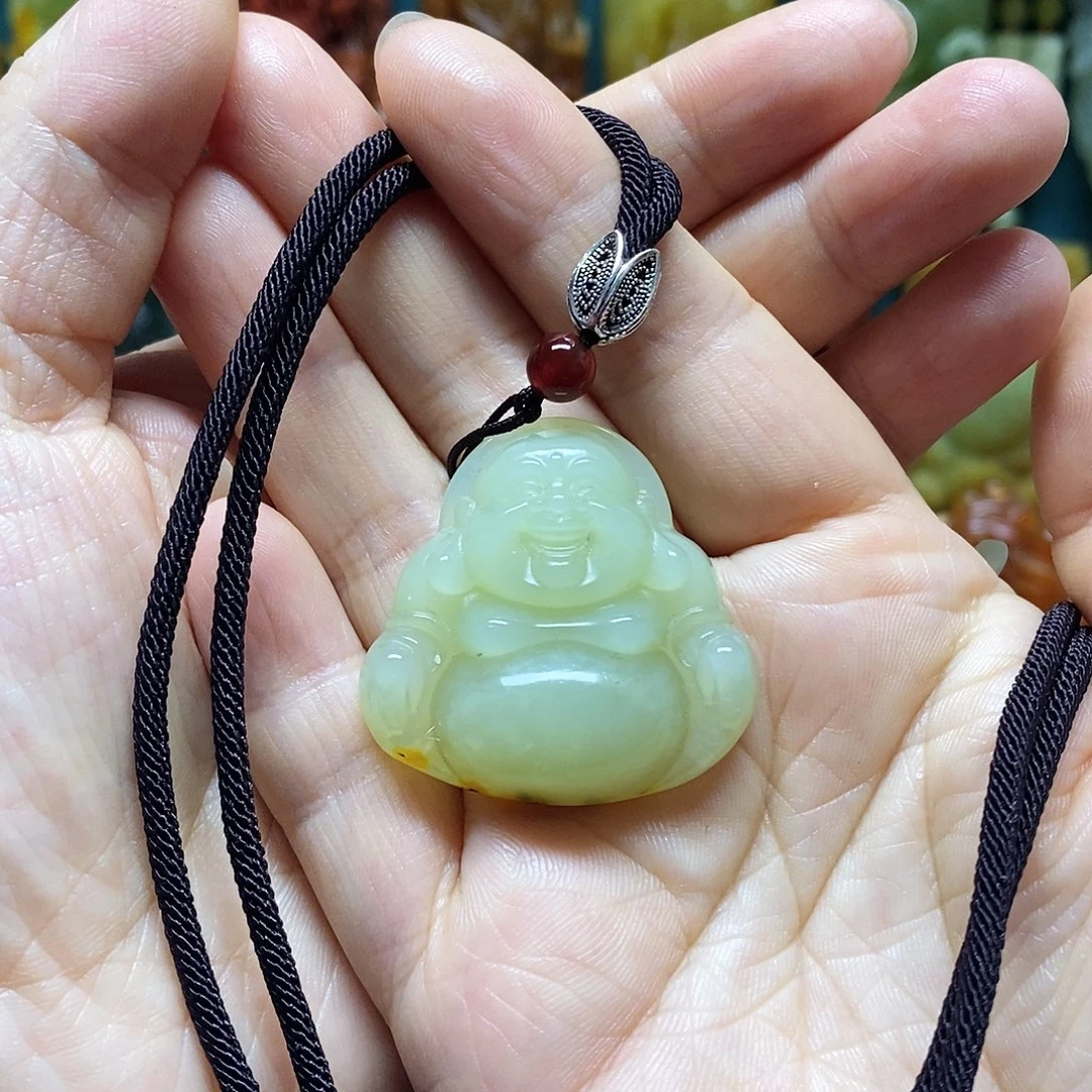 岫玉未镶嵌吊坠(赠链)