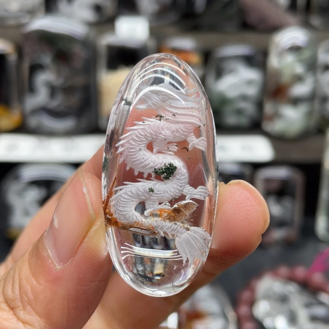 颈饰水晶未镶嵌龙
