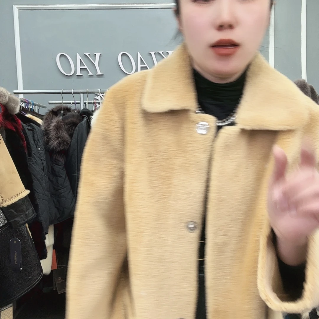 姚小妖家高端皮草