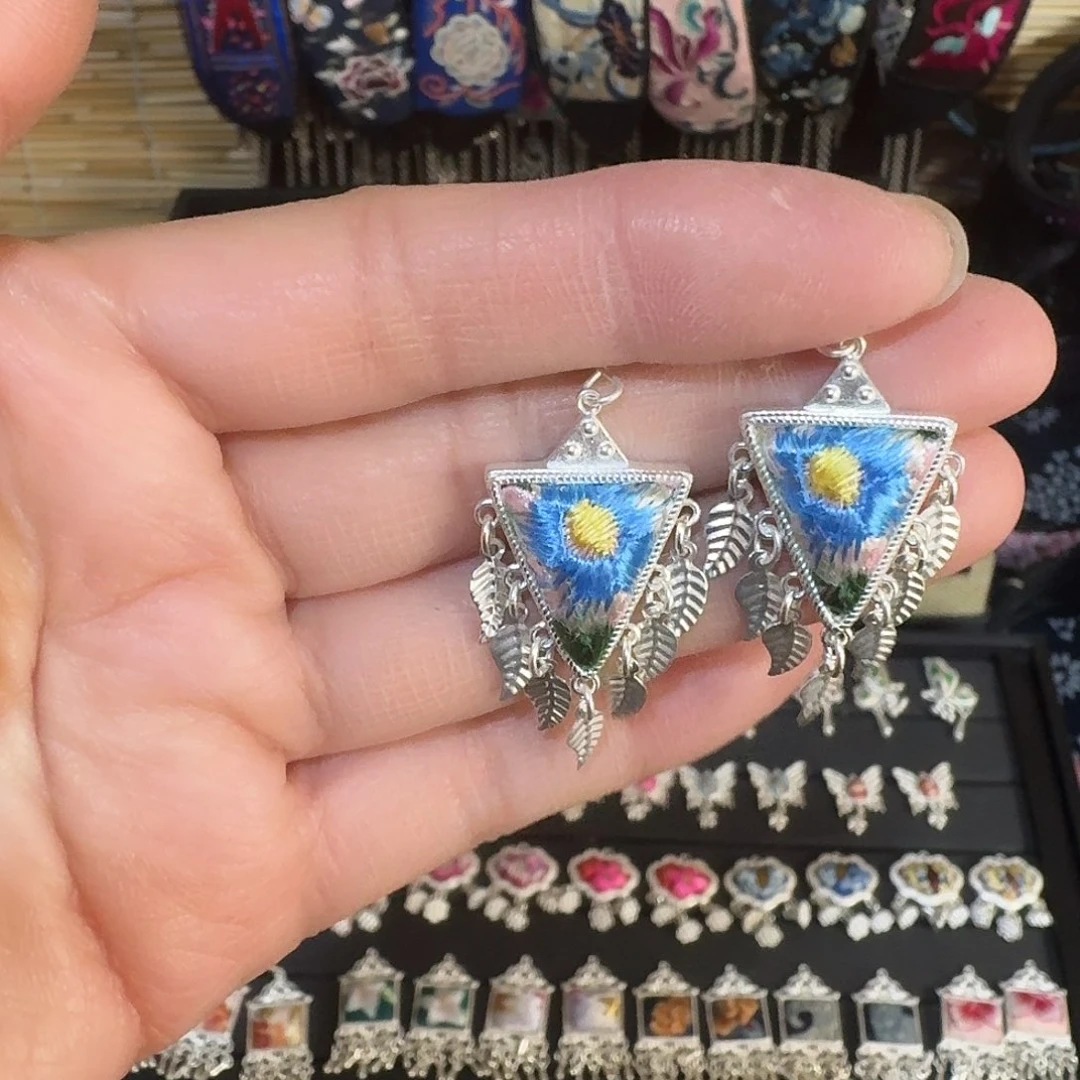 织绣民族风刺绣耳环