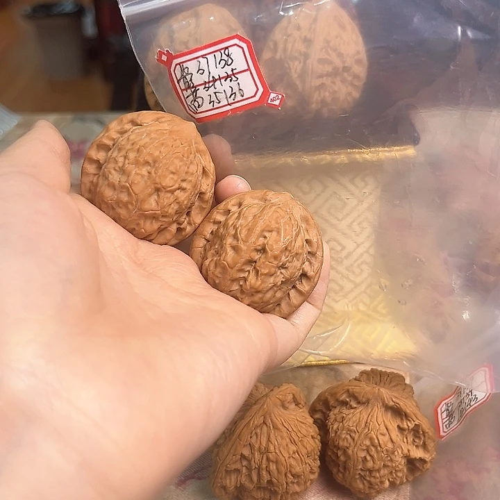 文玩核桃把件非嫁接将军帽