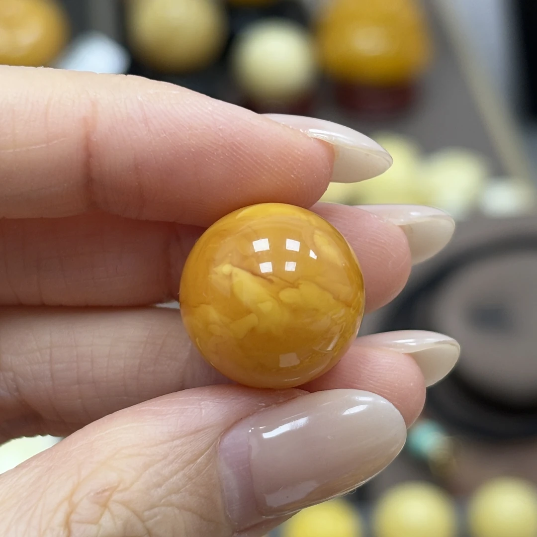 16.8mm微瑕· 小妖珠宝天然原矿琥珀蜜蜡