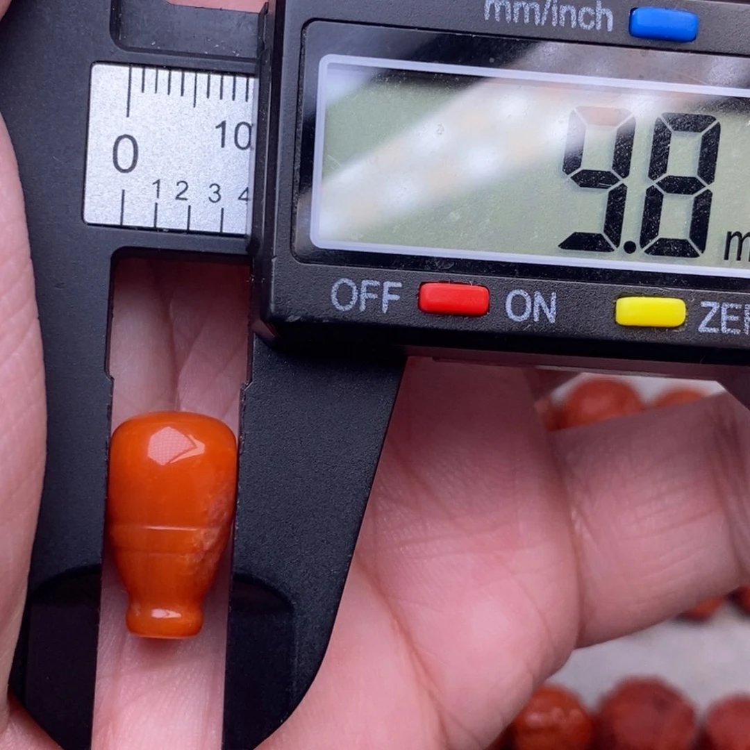 南红玛瑙配饰未镶嵌微瑕