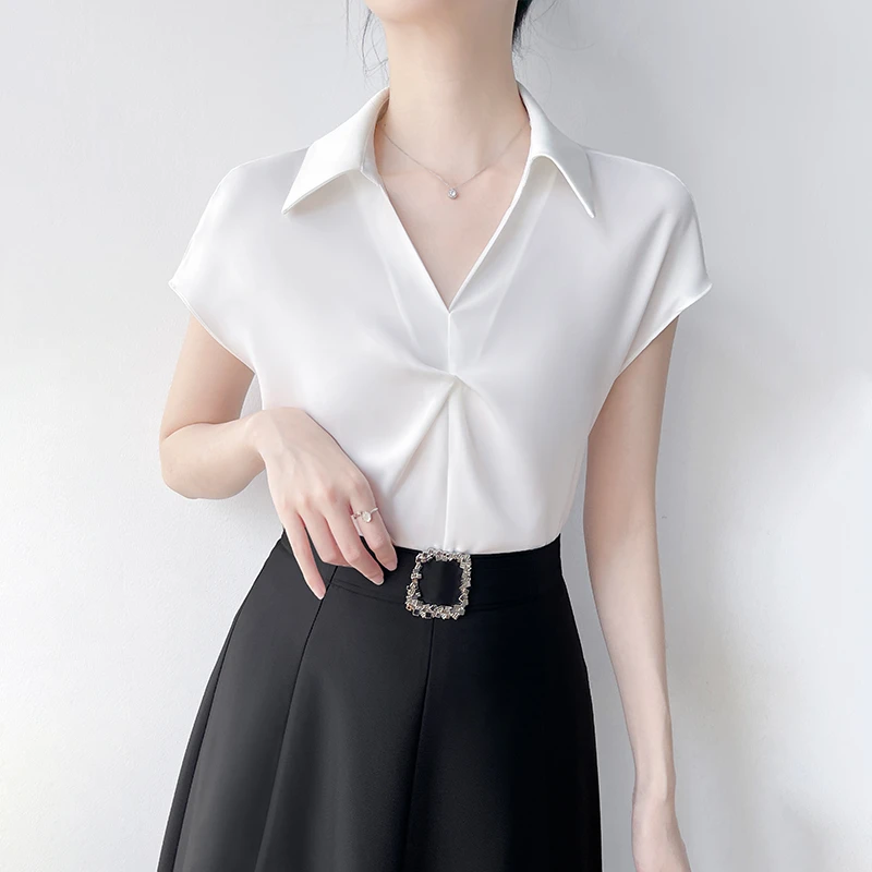 Q628设计感扭结白色缎面短袖衬衫女夏季新款显瘦百搭职业通勤上衣