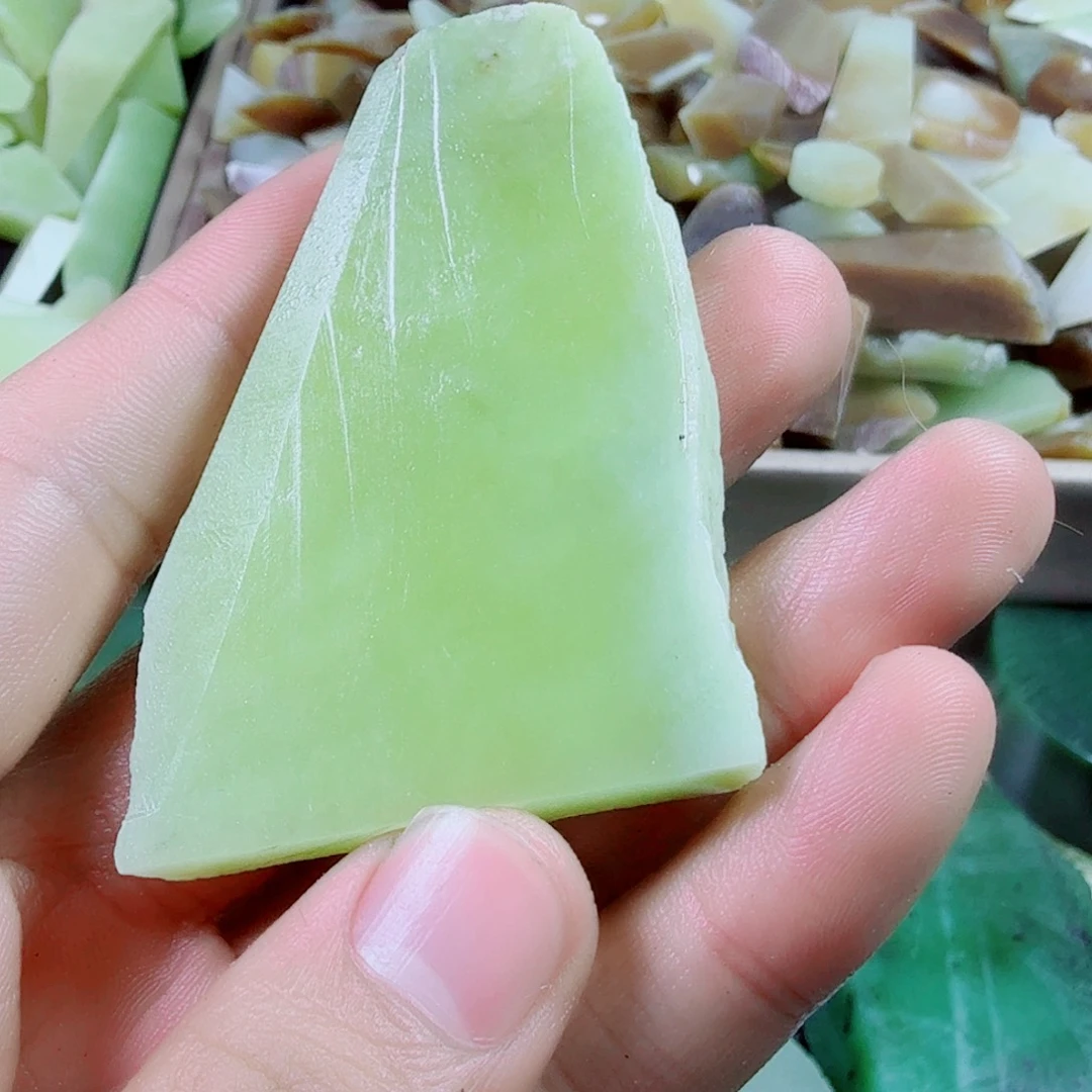 沉***度未镶嵌和田玉（糖玉）挂件