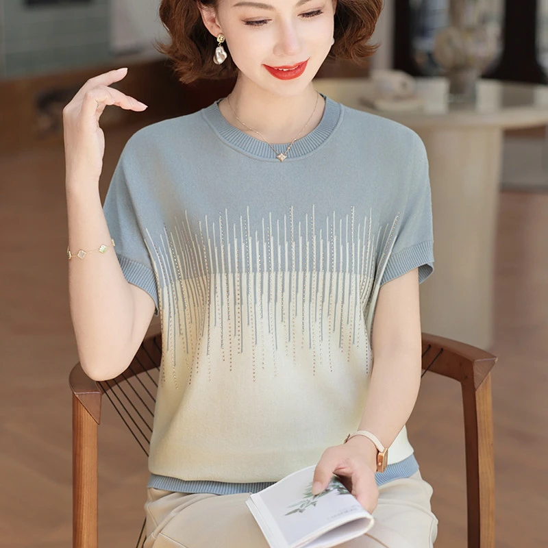 妈妈夏装短袖宽松T恤新款洋气圆领冰丝小衫中老年女50岁遮肚上衣