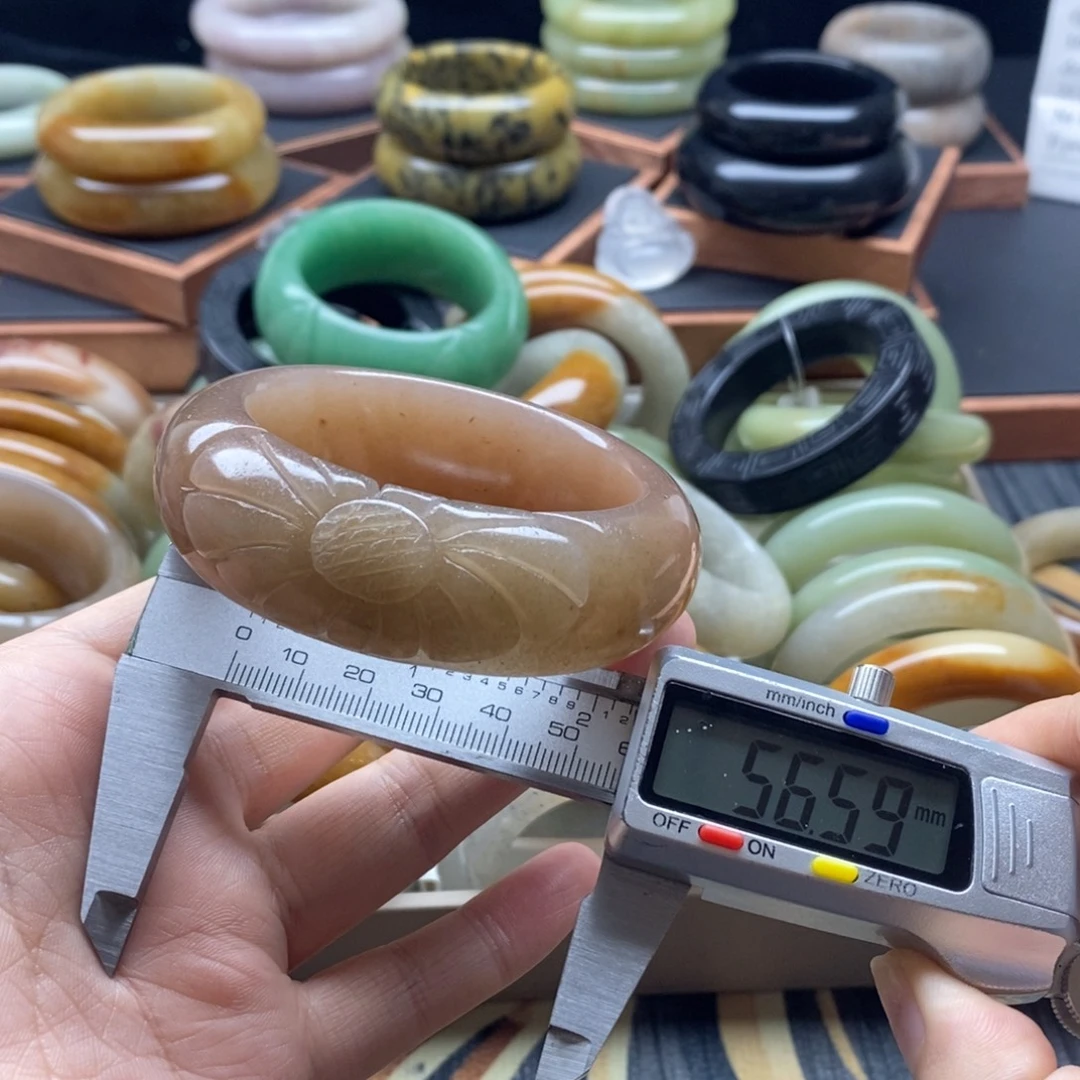 石英质玉未镶嵌手镯