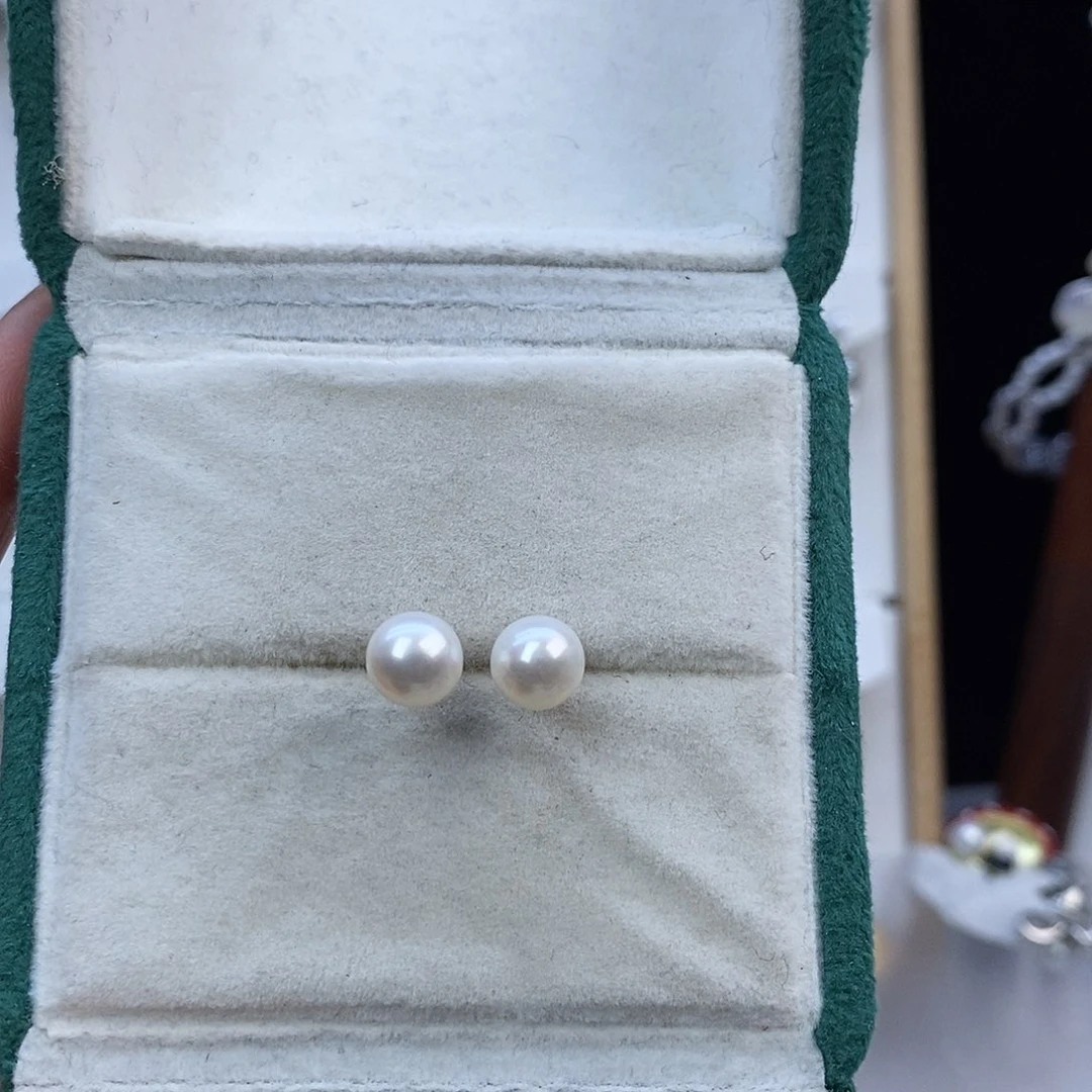 银S925镶嵌耳饰淡水珍珠
