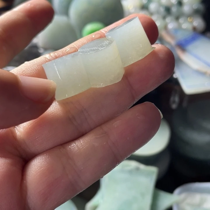 定制翡翠未镶嵌福利珠子