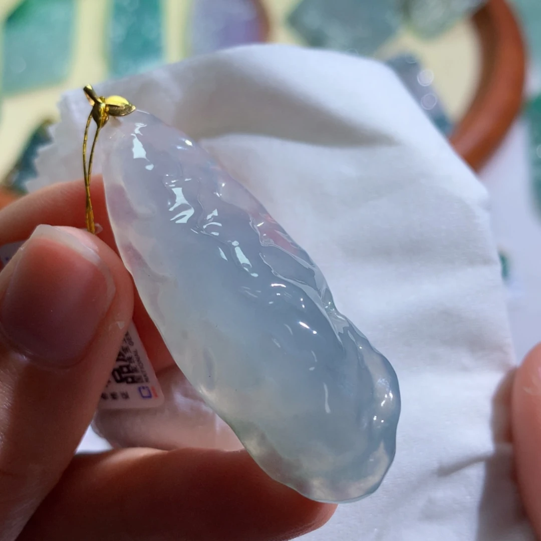 【闪购商品】翡翠吊坠(不含链)未镶嵌 2784