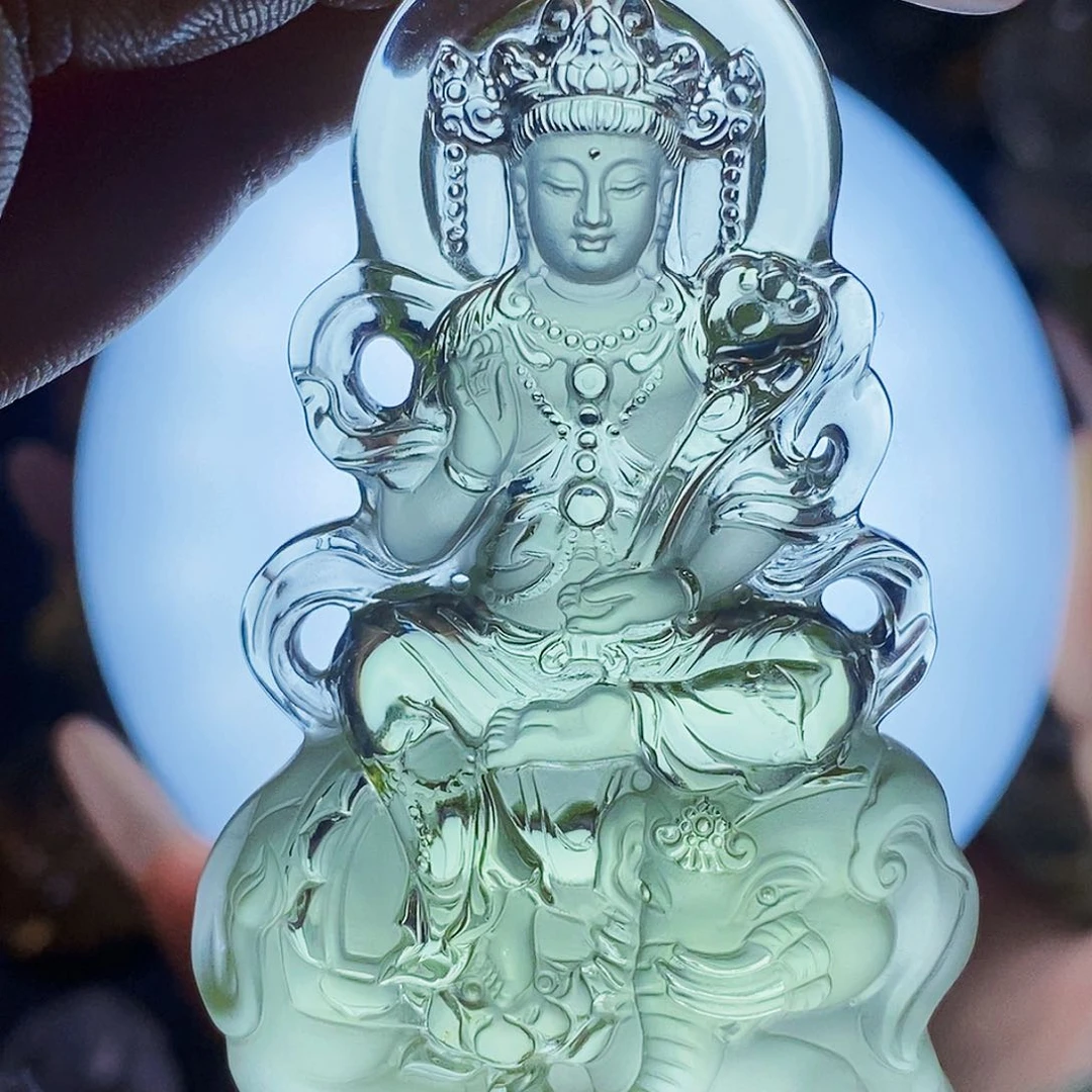 水晶颈饰未镶嵌口**糖吊坠