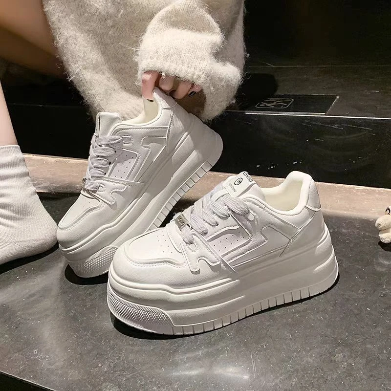 2025夏季新款女鞋百搭舒适圆头厚底小白鞋系带小个子休闲运动板鞋