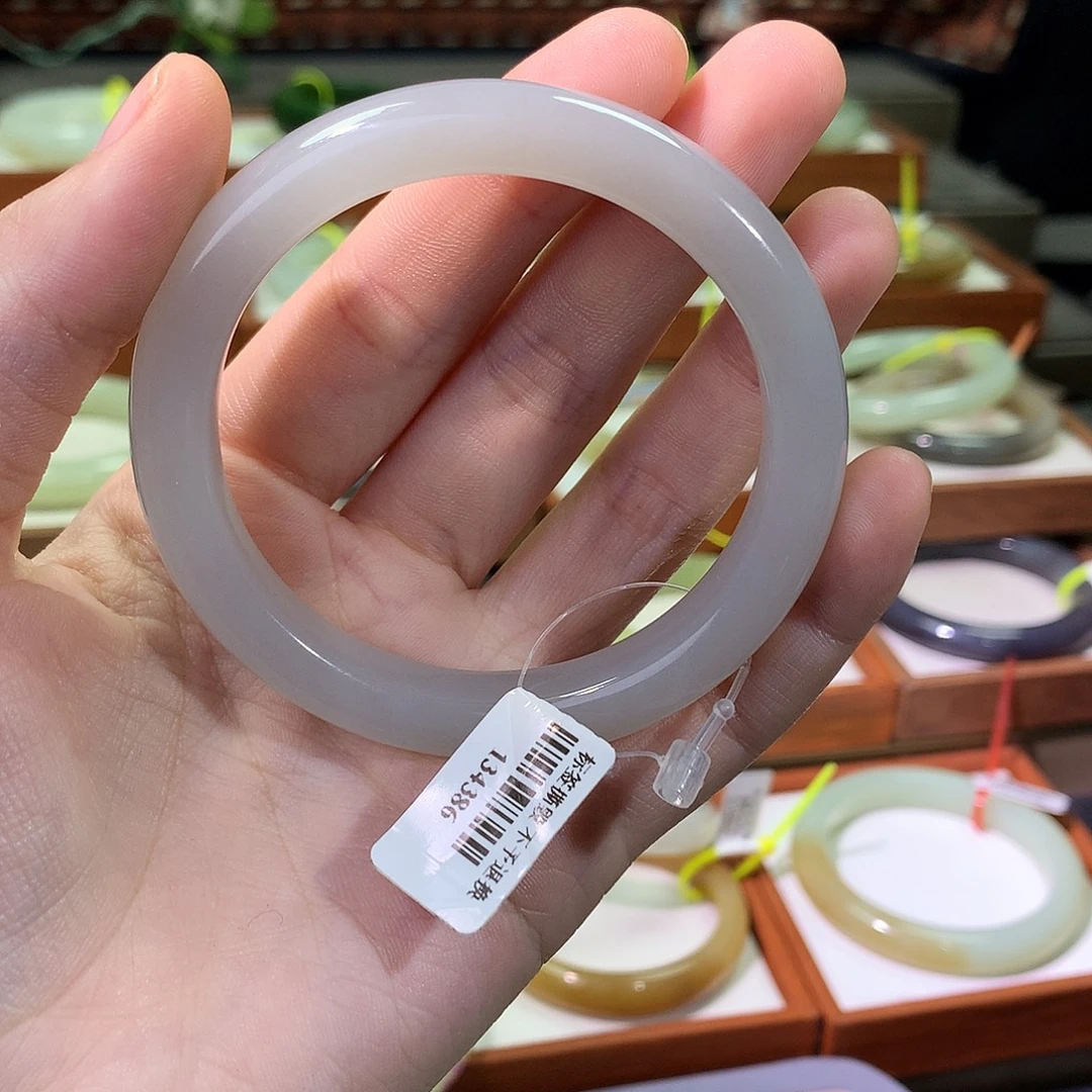 和田玉未镶嵌手镯56.57