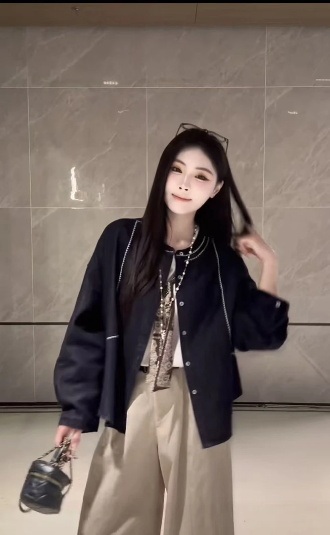 高级感圆领牛仔衬衫外套女秋2025新款宽松休闲超好看薄款夹克上衣