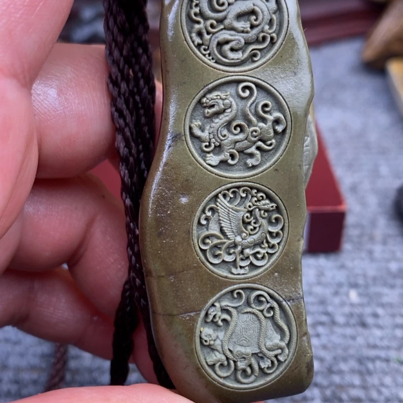 【闪购商品】原石雕刻手把件