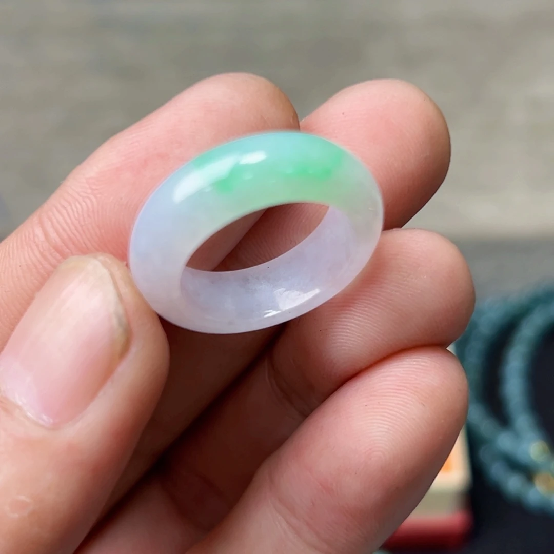 定制翡翠未镶嵌圈口18号