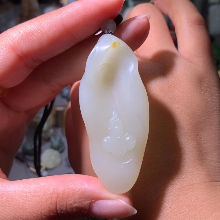 ****·和田玉未镶嵌颈饰