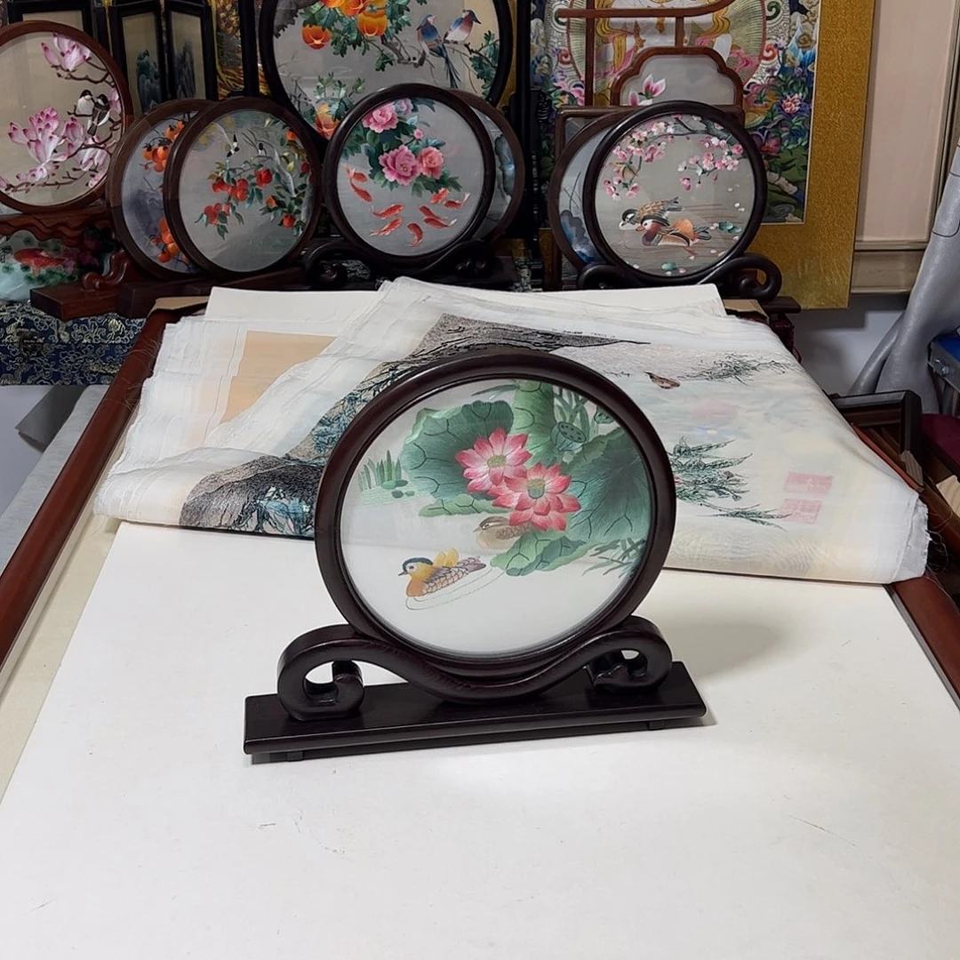 ****纸刺绣纯手工刺绣画