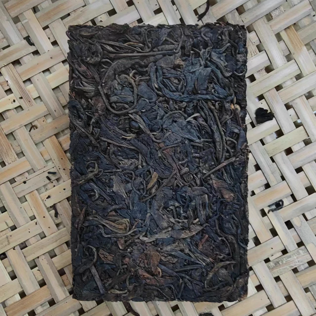 【飞台小郭】飞台93厚砖 230克/砖 普洱茶 生茶