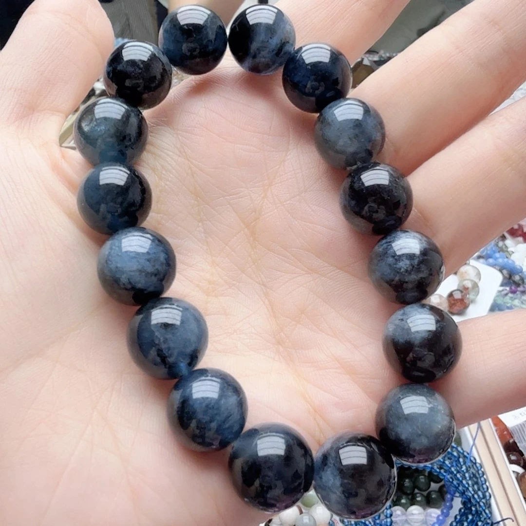 天然辰砂黑爆闪海蓝宝13.5mm