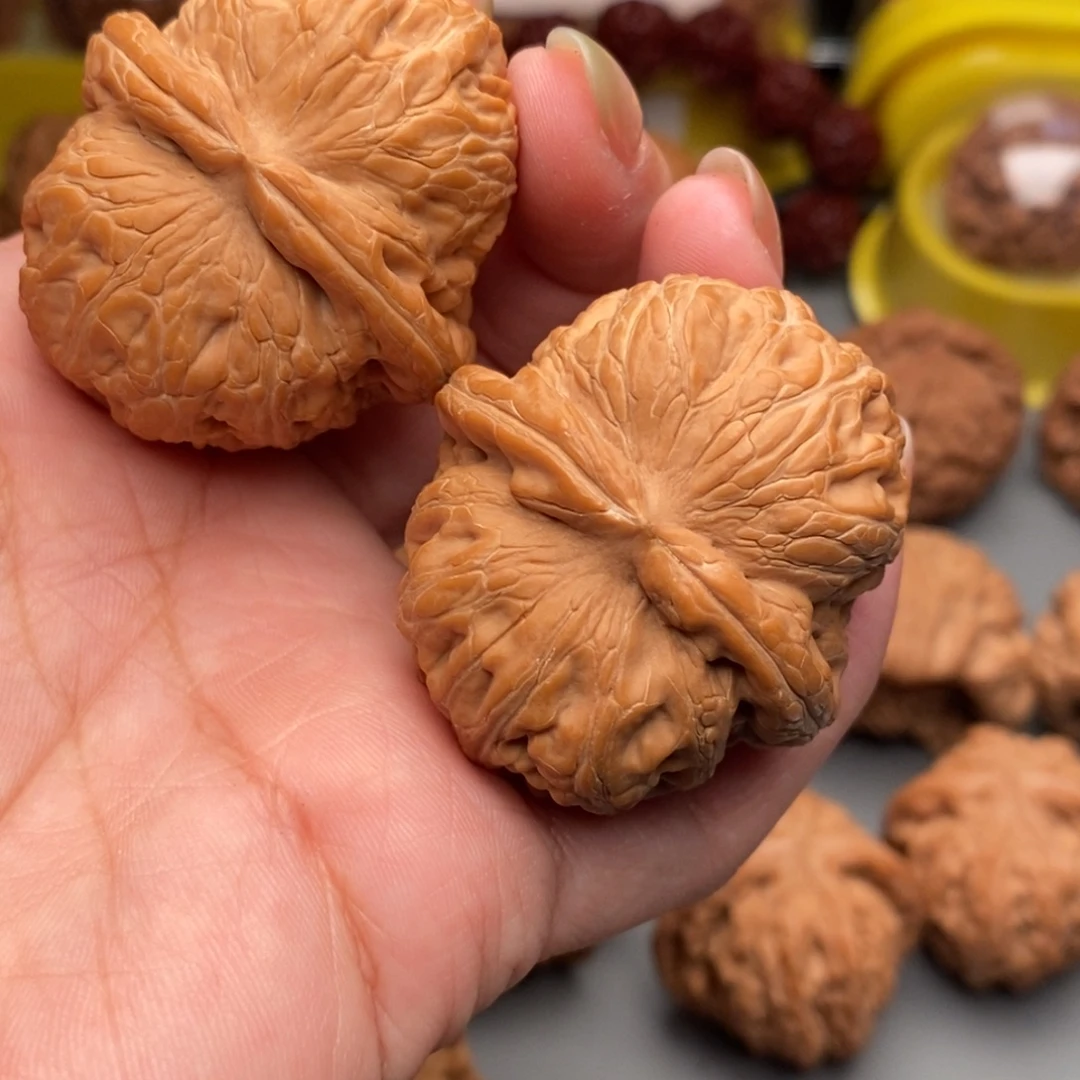 木质类文玩核桃平谷元宝