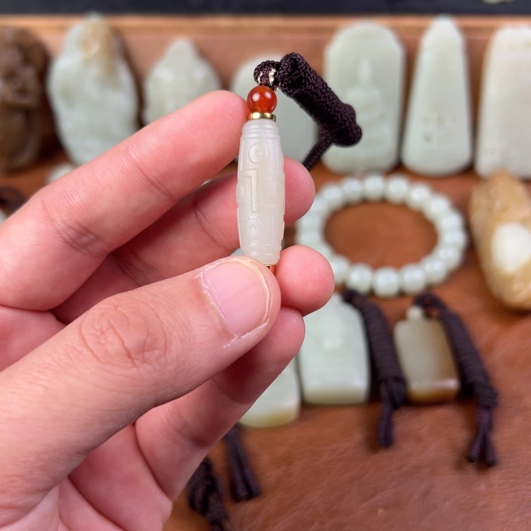 和田玉（青白玉）未镶嵌颈饰