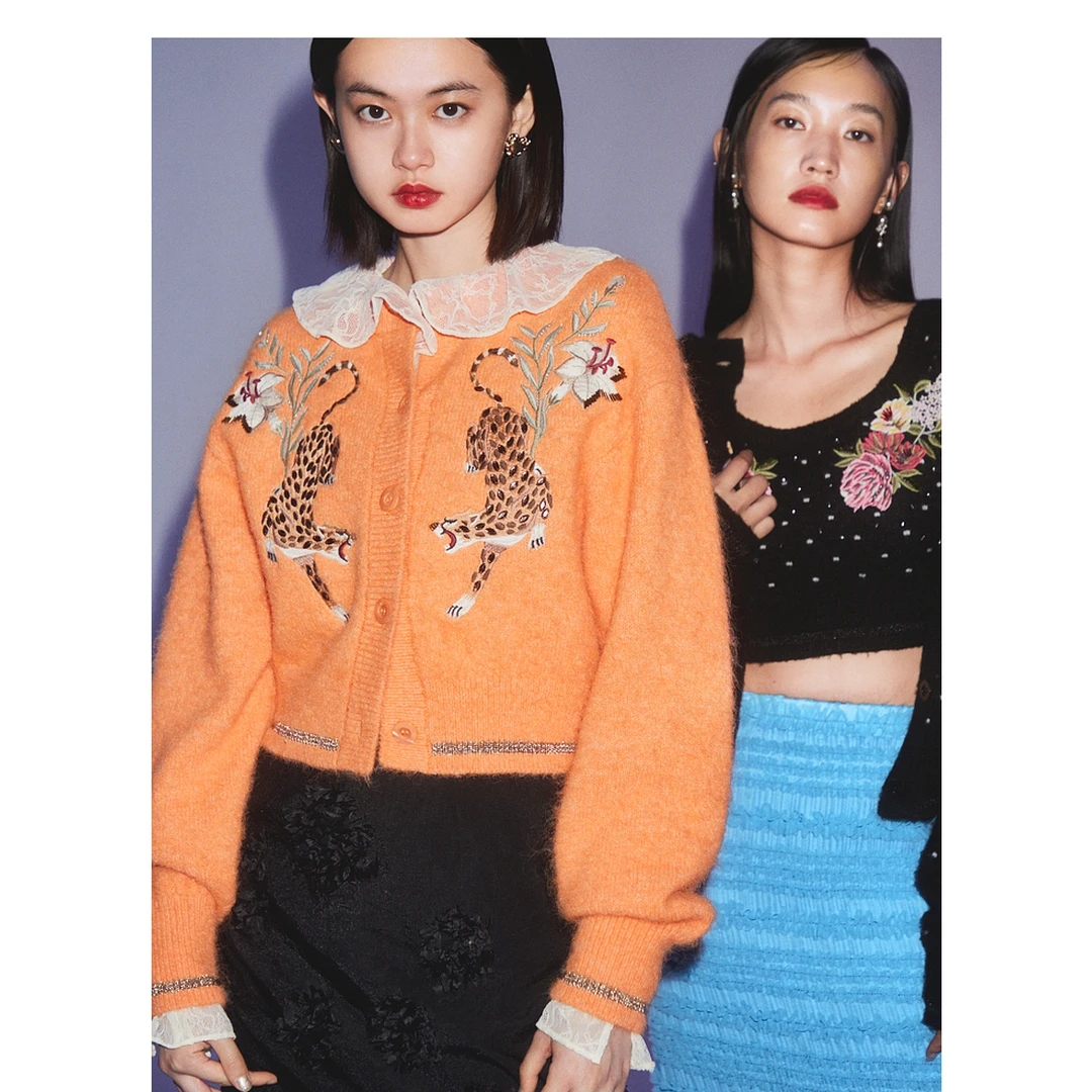 【胖虎家】 明星杂志 L*K联名款 重工刺绣羊毛混纺精致针织开衫
