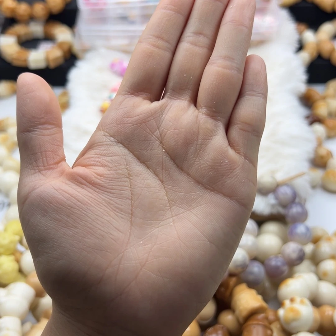 吊坠白玉菩提罐**奶通货