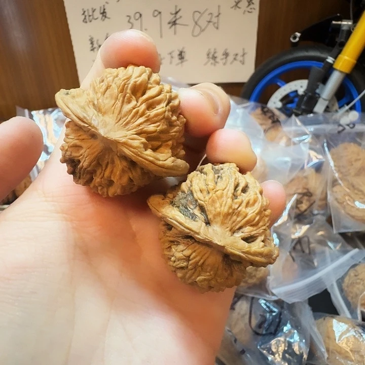 吊坠桃核38尺四座楼