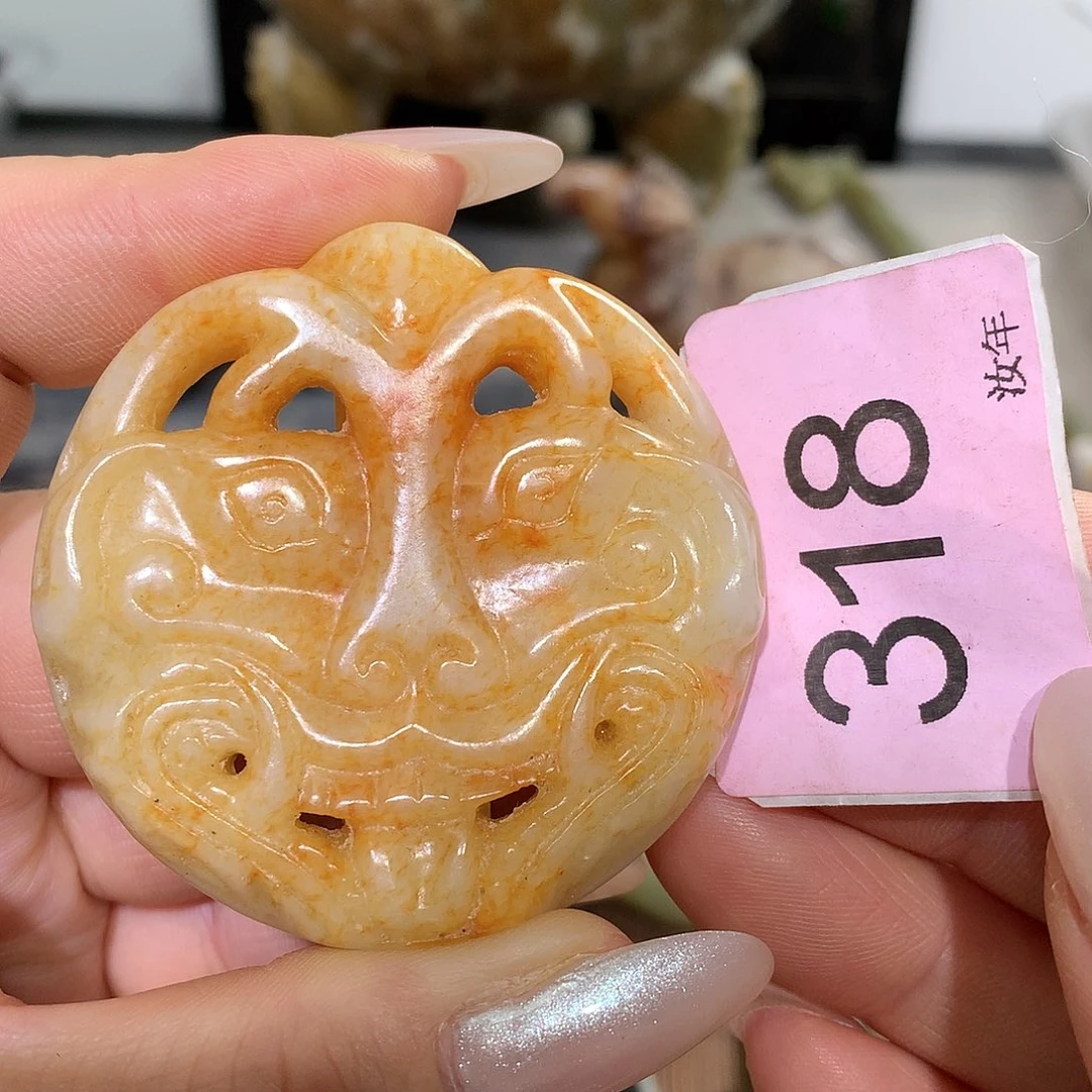 颈饰未镶嵌和田玉