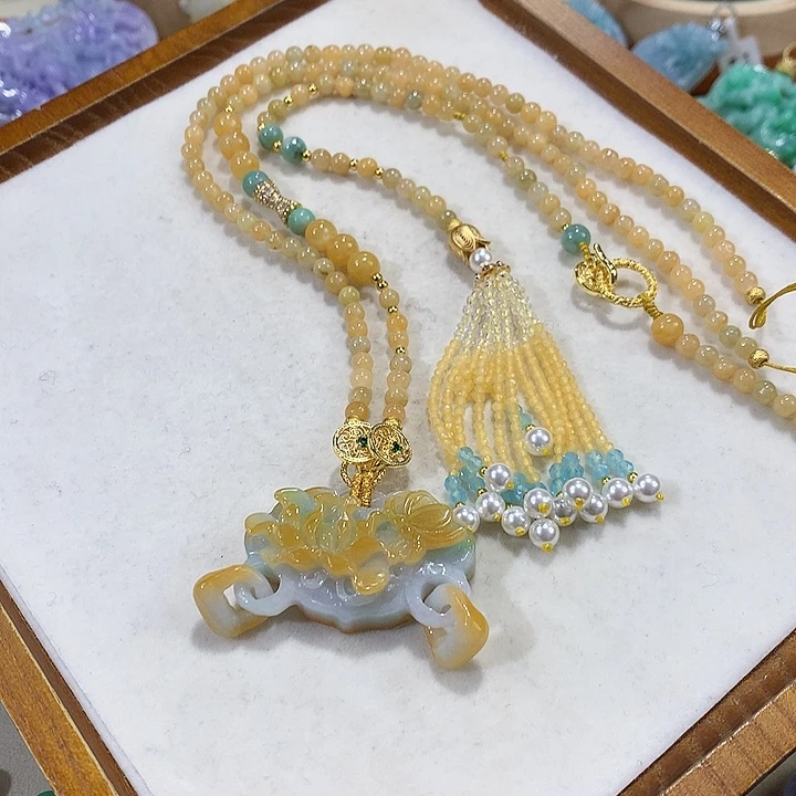 翡翠未镶嵌颈饰翡翠吊坠