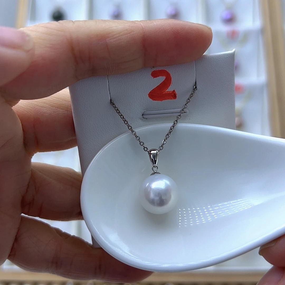 淡水珍珠18K金镶嵌吊坠(赠链)12.3冷光