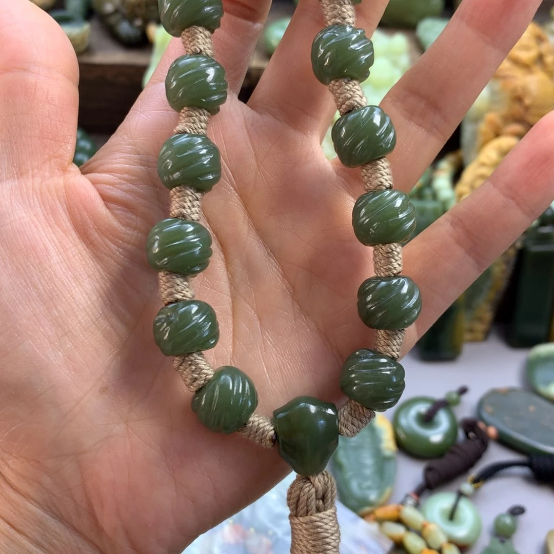 未镶嵌岫岩老玉（透闪石质玉）珠宝奇石