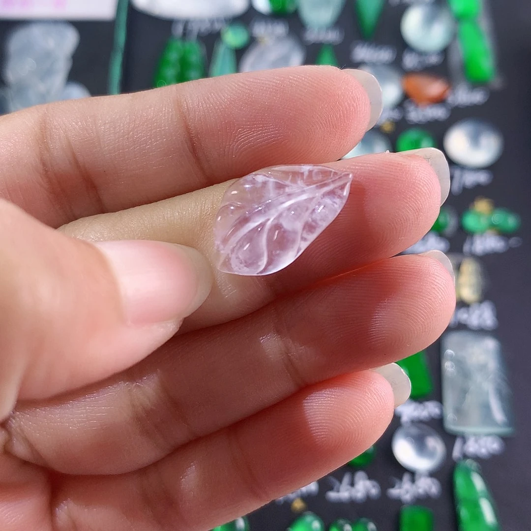 【闪购商品】翡翠颈饰未镶嵌暴风雪棉叶子