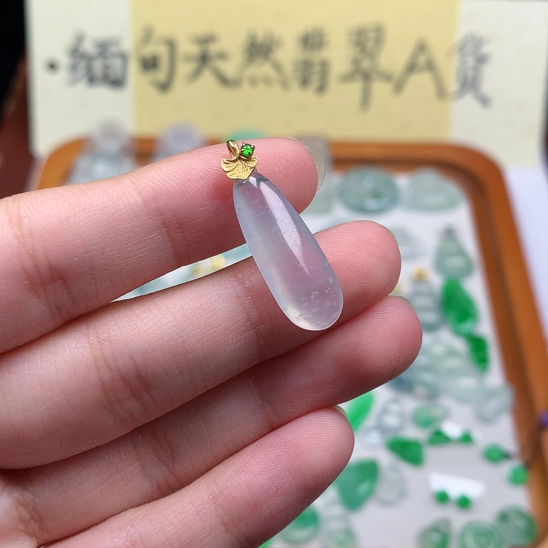 翡翠裸石18K金镶嵌缅甸天然A货翡翠冰种福瓜