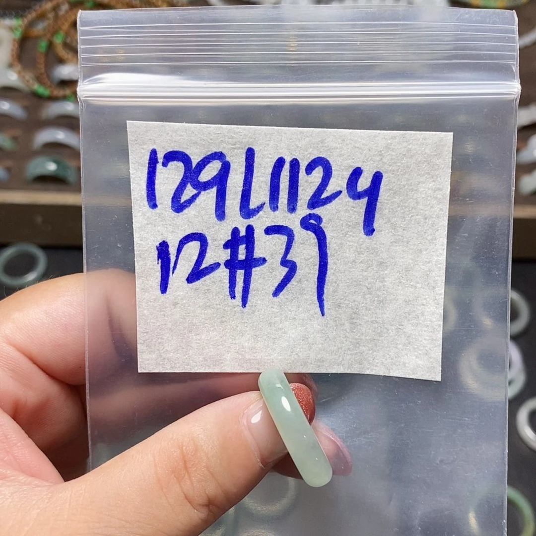 未镶嵌定制翡翠翡翠
