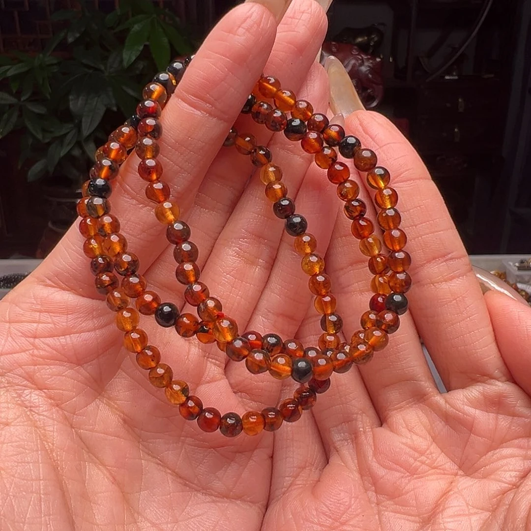 未镶嵌琥珀裸石抚顺琥珀10390五多样性发其一