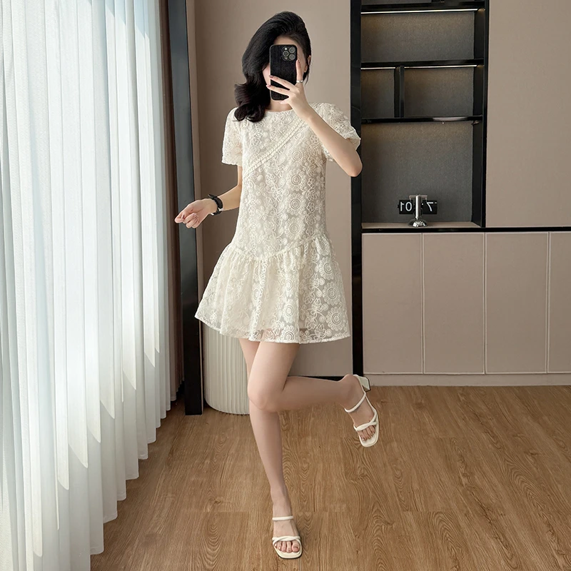 轻奢小众高级感女装白色蕾丝连衣裙复古法式国风宽松版娃娃款裙子