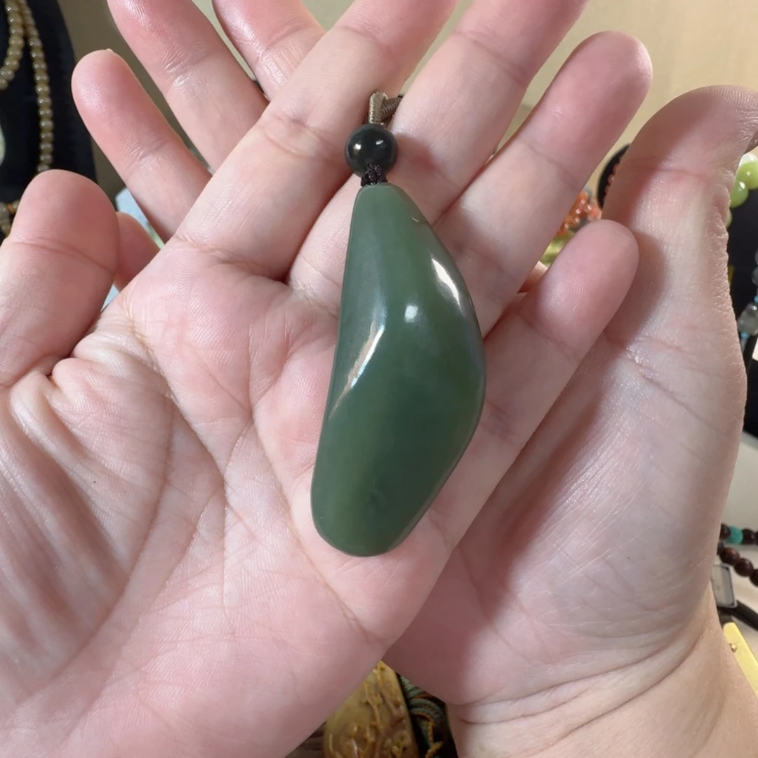 岫岩老玉（透闪石质玉）未镶嵌颈饰